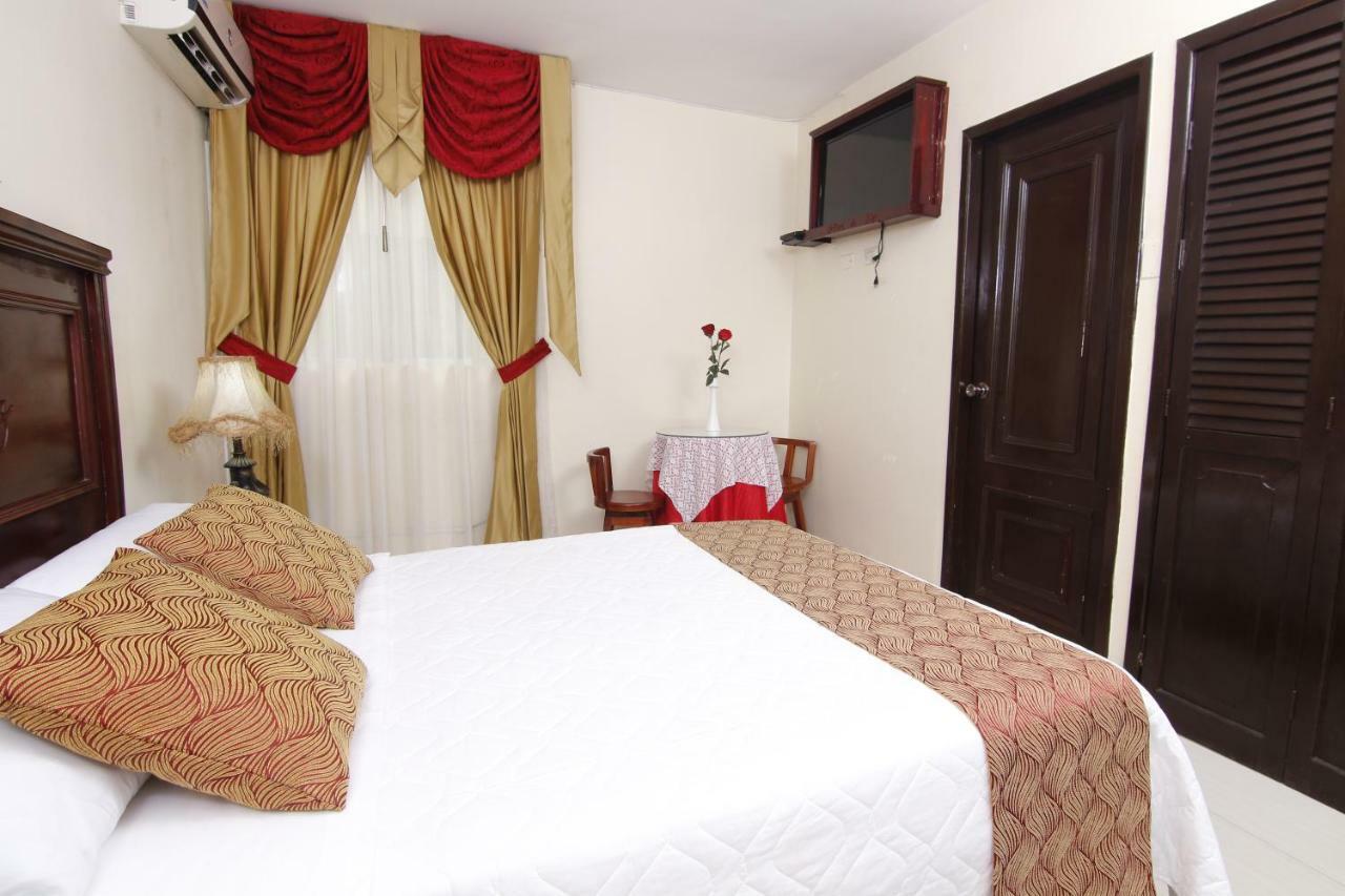 Hotel Flor De Liz Guayaquil Exterior photo